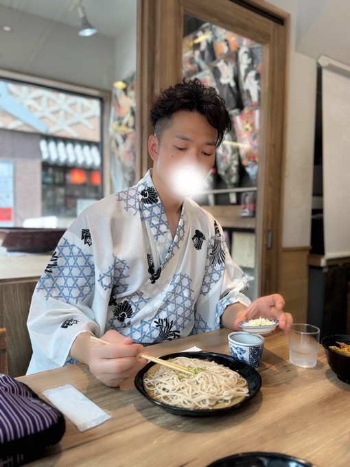 秀吉(ﾋﾃﾞﾖｼ) 浴衣でお蕎麦