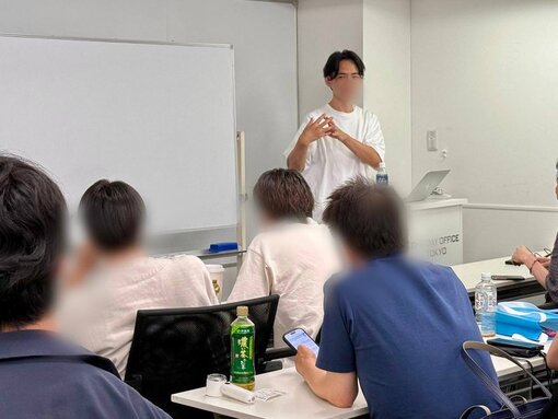 一樹(ｲﾂｷ) 3040メンバーの前でプレゼンしました。