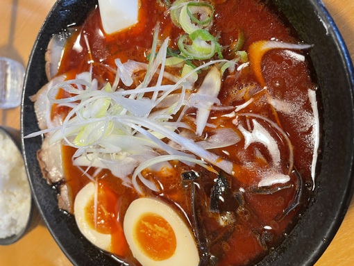 仁(ｼﾞﾝ) 🥵激辛投稿🥵  九州ラーメン學金