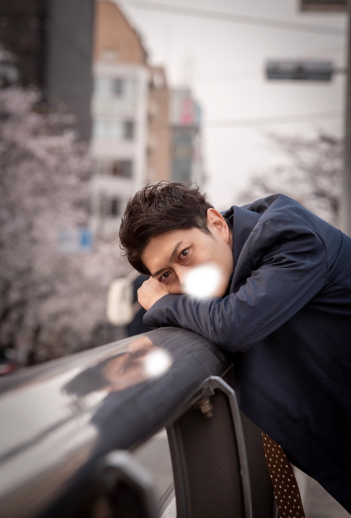 真治(ｼﾝｼﾞ) 通勤途中、少しだけこっち見て？