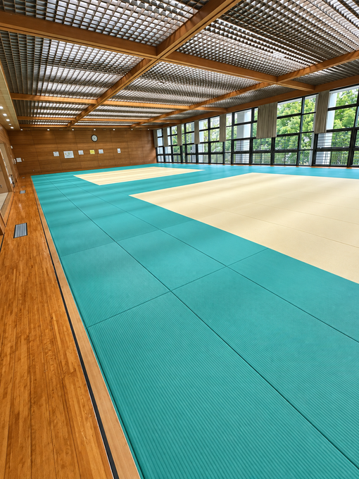 将斗(ﾏｻﾄ) 【将斗と一緒に、蹴ってみる？🥊🦵🏾😆】