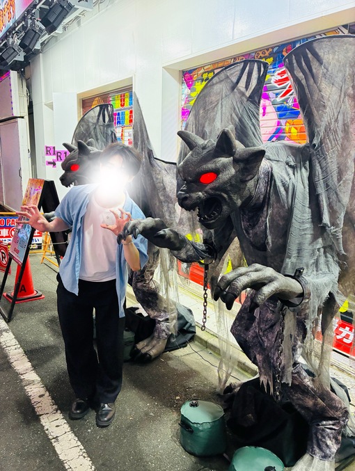 仁(ｼﾞﾝ) はしゃぐゆづるくん