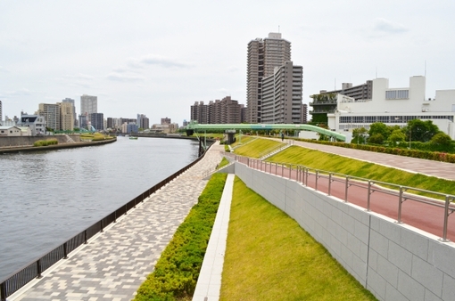 隆志(ﾀｶｼ) 天気の良い日はジョギング🏃